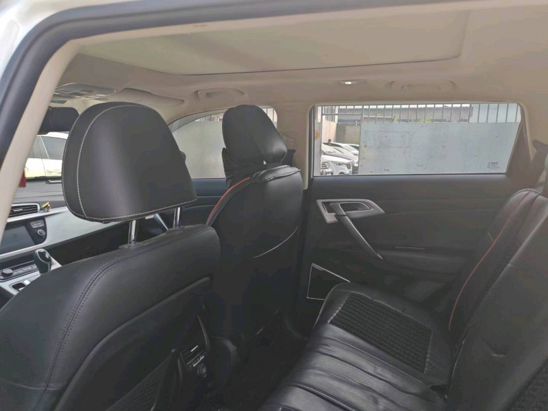 保定17年吉利博越6