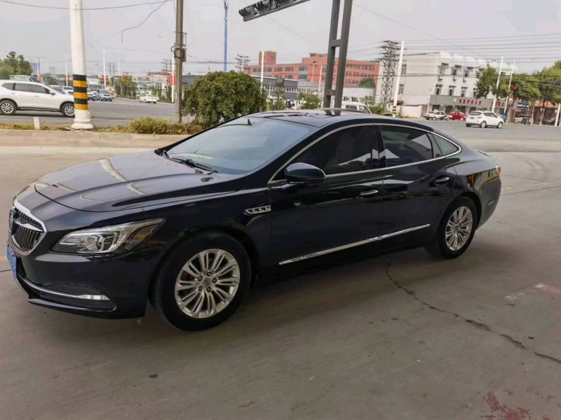 保定17年别克君越2