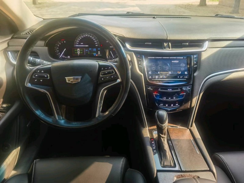 保定18年凯迪拉克XTS7