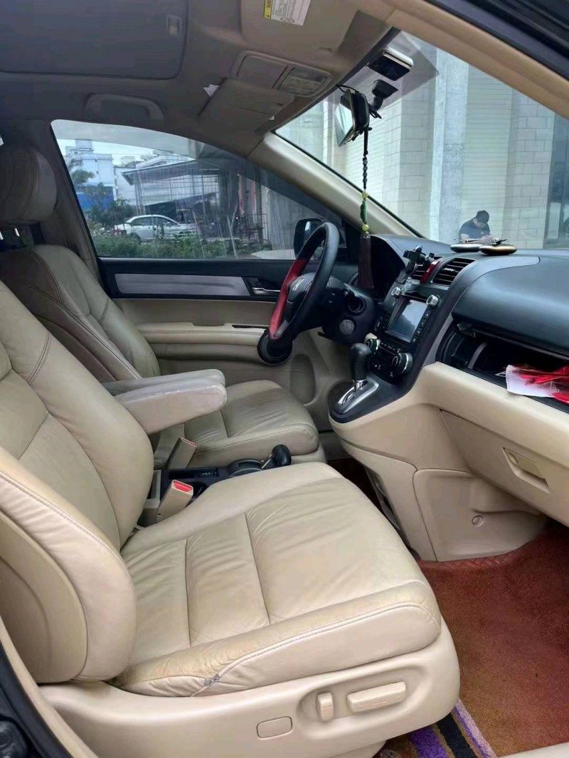 汕头12年本田CRV4