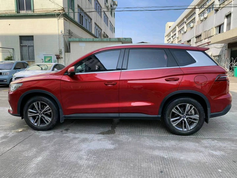 中山19年比亚迪宋3