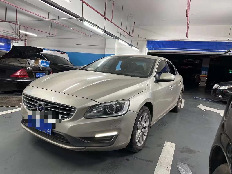重庆16年沃尔沃S60L2