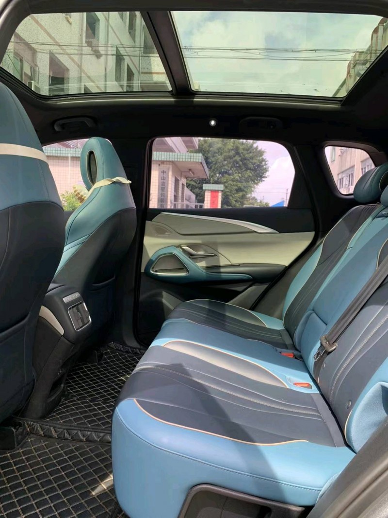 中山21年比亚迪宋6