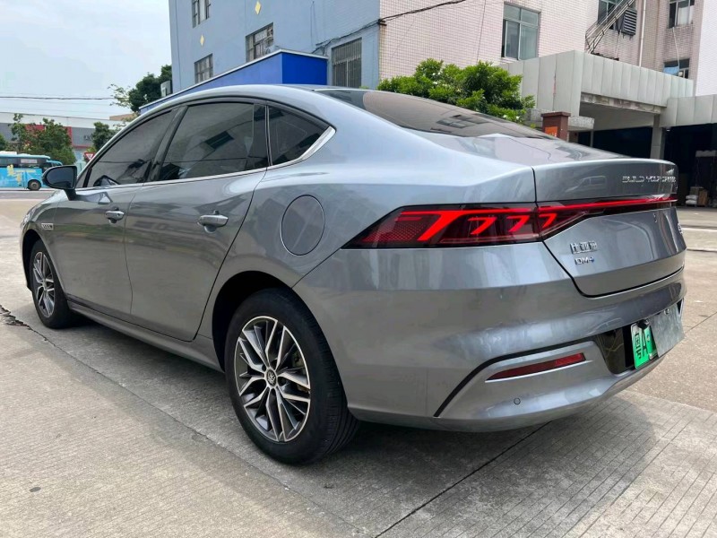 中山22年比亚迪秦4