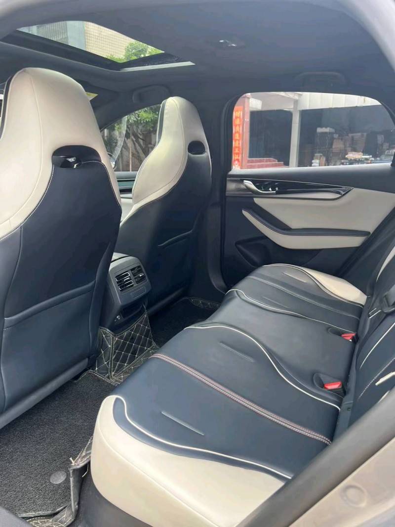 中山22年比亚迪秦6