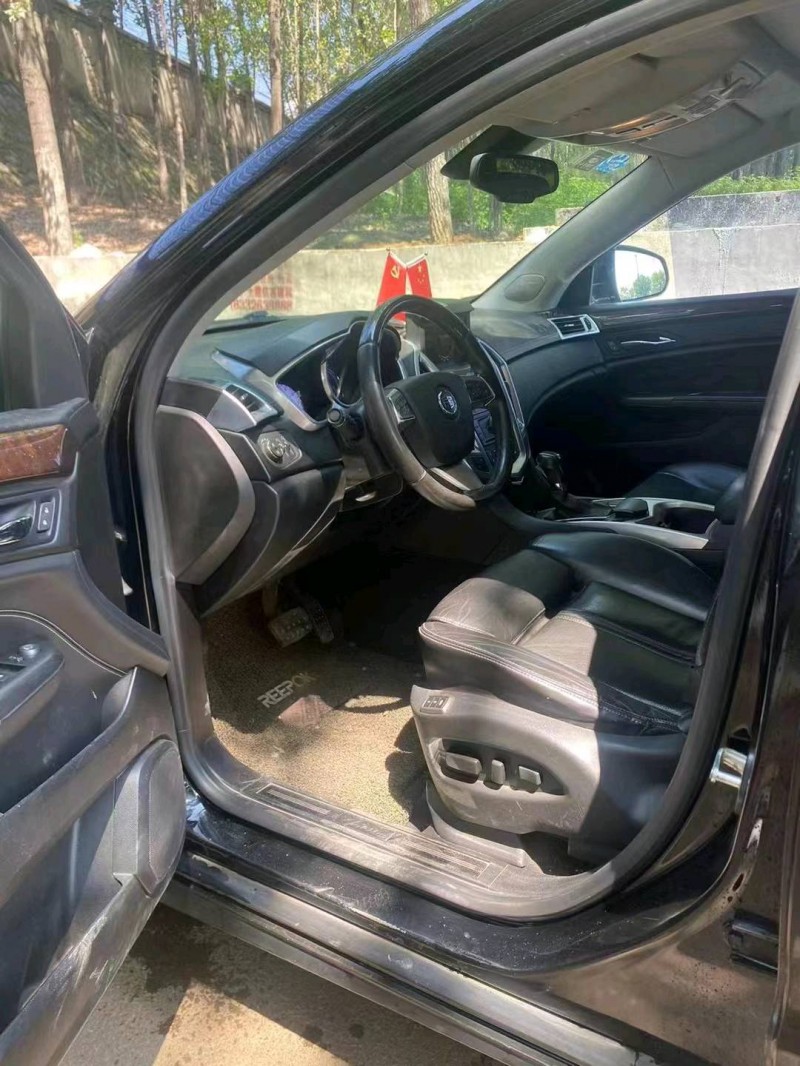 邯郸13年凯迪拉克SRX6