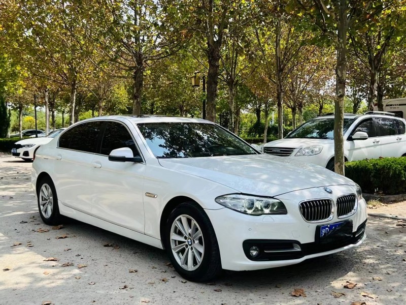 济宁17年宝马5系3