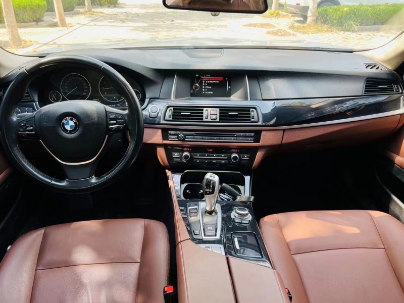 济宁17年宝马5系7