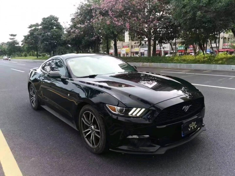 珠海17年福特野马3