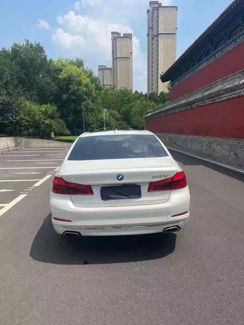 济宁19年宝马5系7
