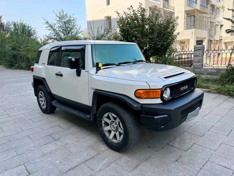 枣庄18年丰田普拉多7