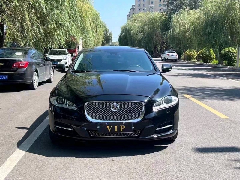 枣庄16年捷豹XJL1