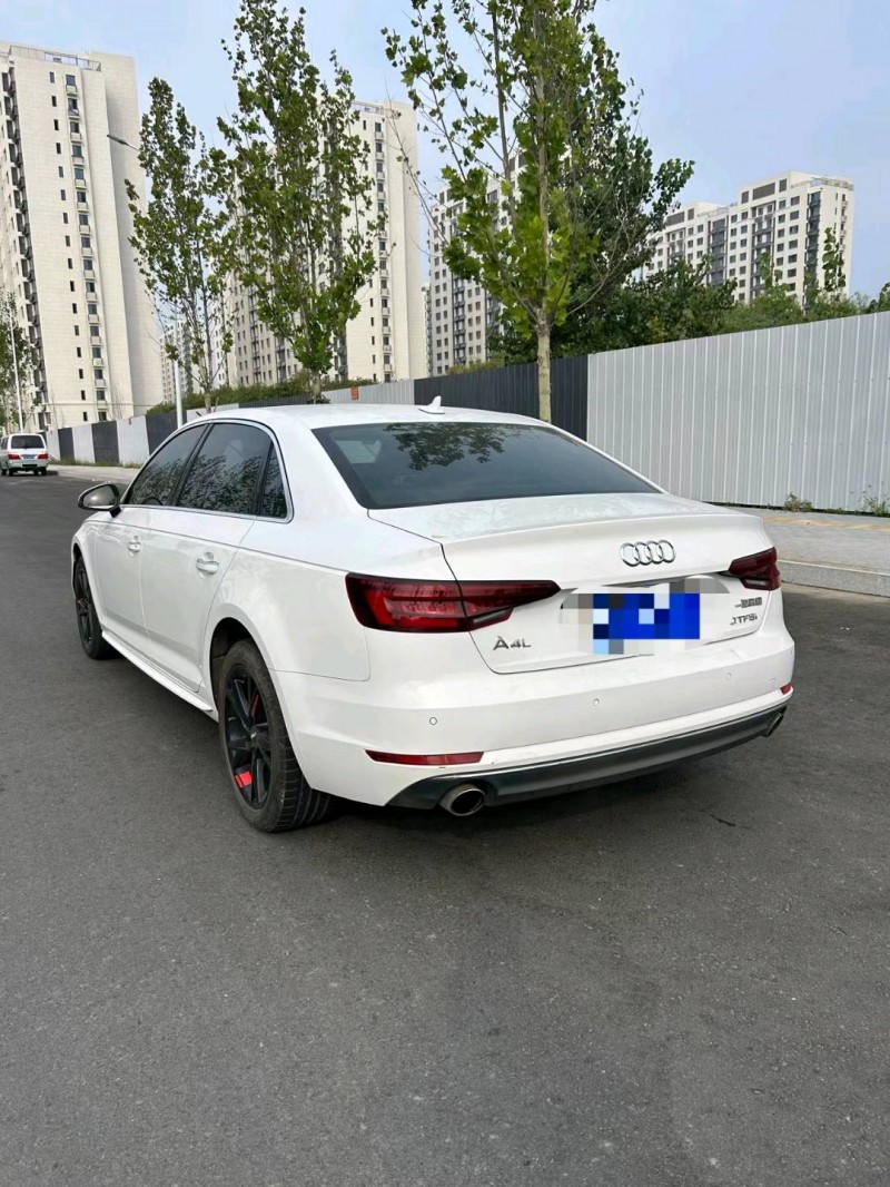 石家庄18年奥迪A4L4