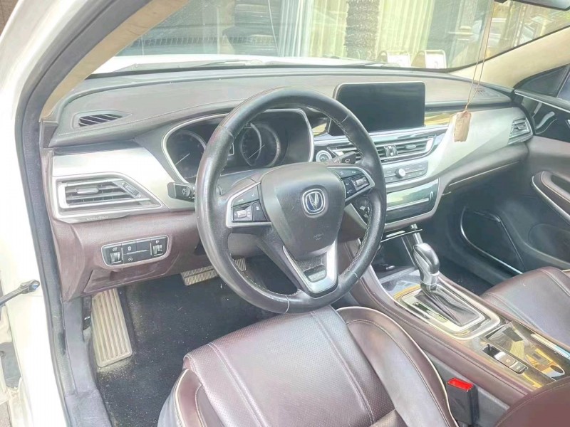 邯郸18年长安汽车睿骋CC2