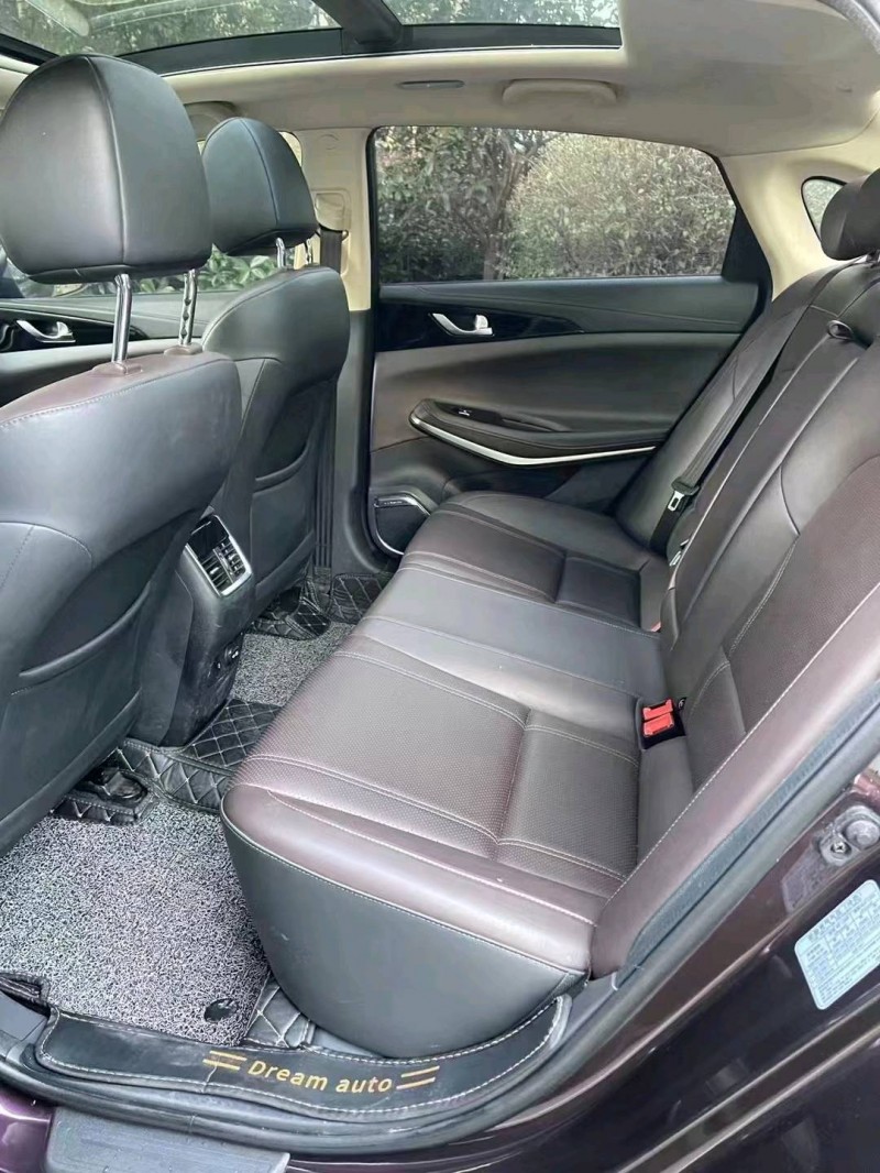 邢台19年长安汽车睿骋CC9