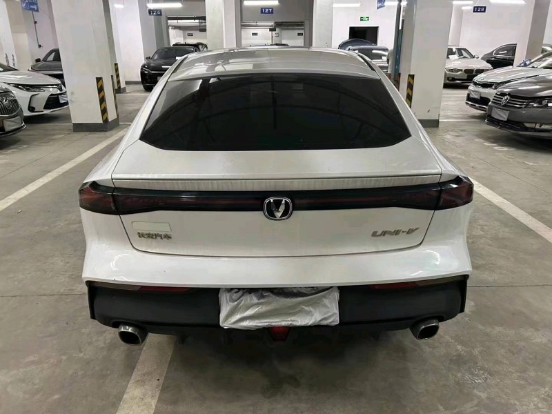 衡阳22年长安汽车UNI-V8
