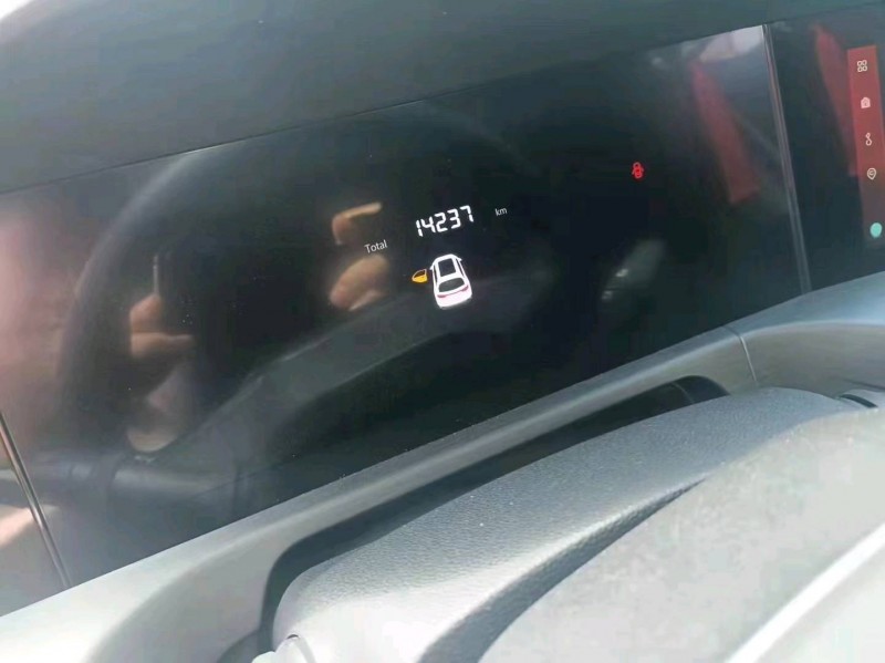 汕头23年长安汽车CS353