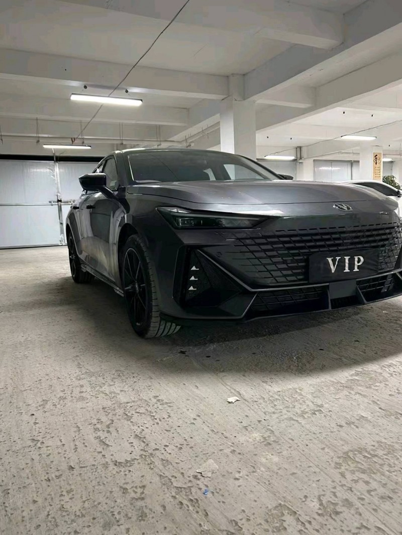 六盘水23年长安汽车UNI-V2