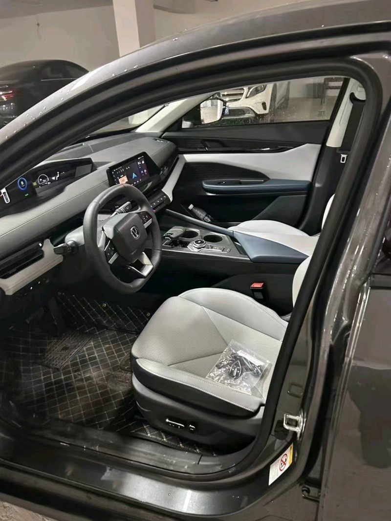 六盘水23年长安汽车UNI-V5