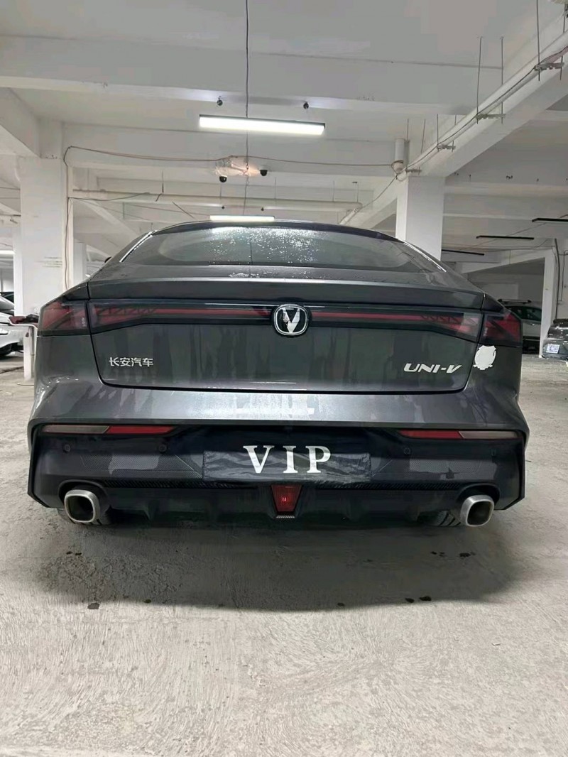 六盘水23年长安汽车UNI-V9