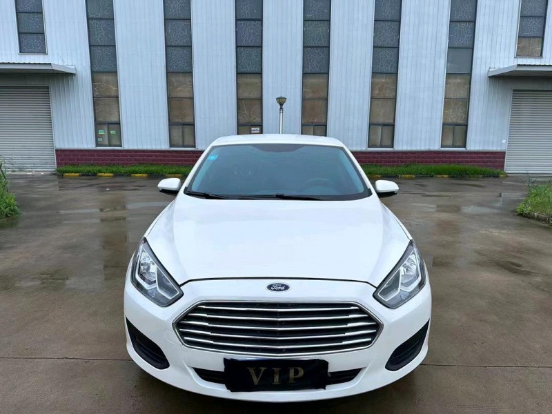 盐城20年福特福睿斯1