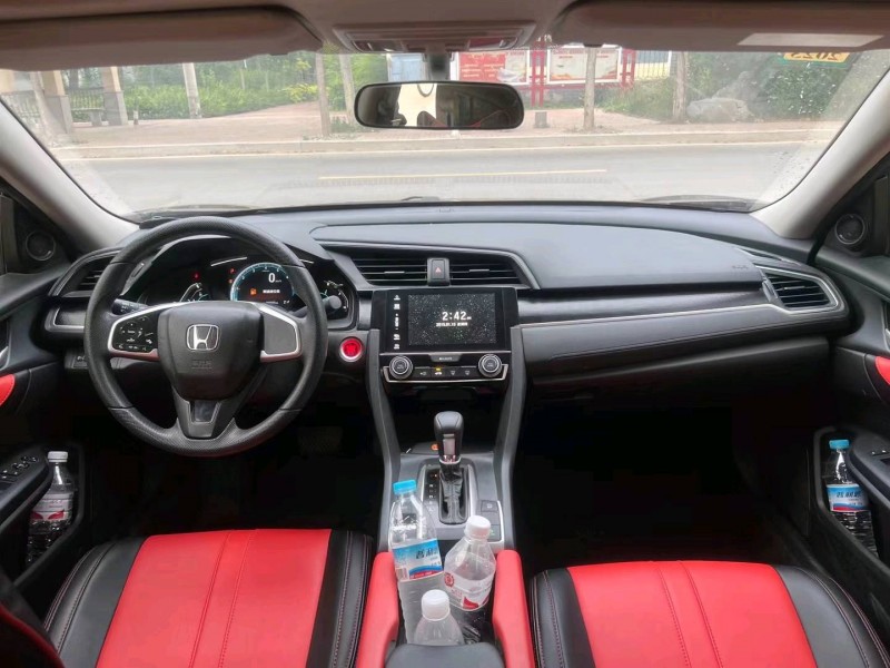 济南19年本田思域5