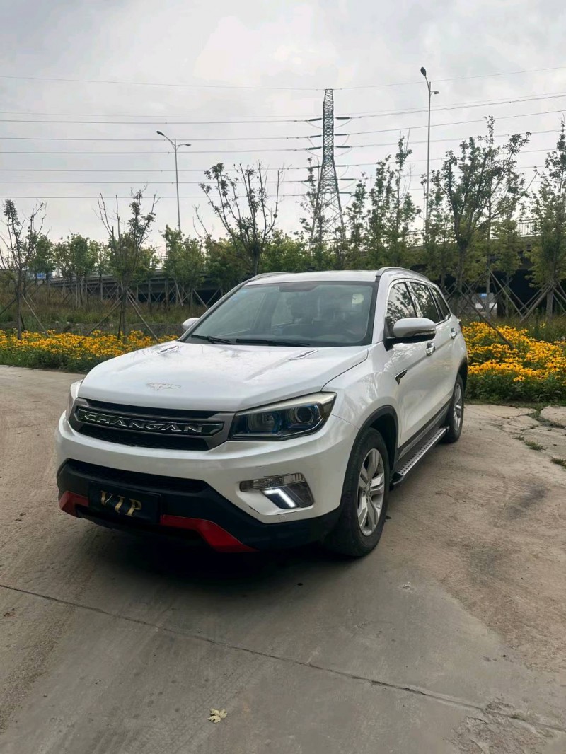 青岛16年长安汽车CS752