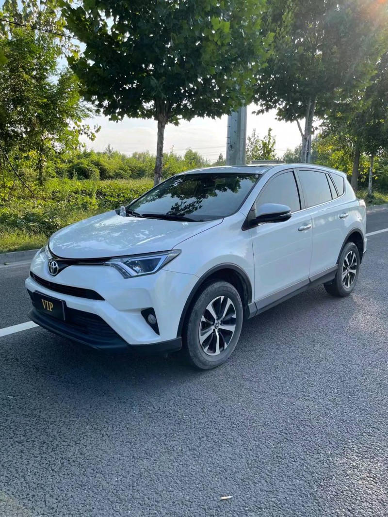 徐州19年丰田RAV4荣放3