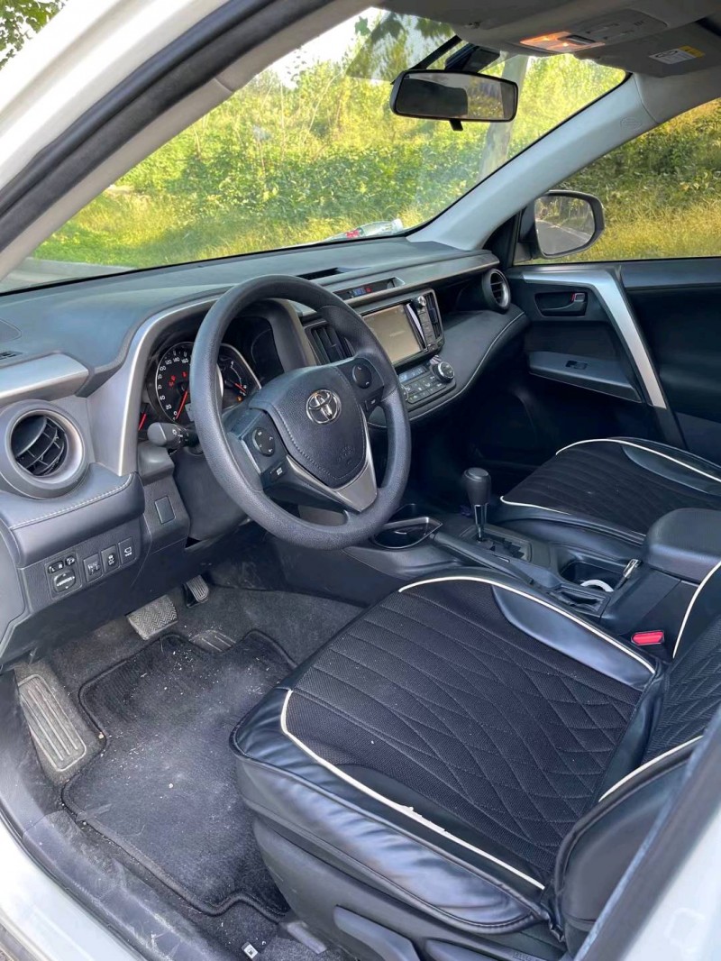 徐州19年丰田RAV4荣放6