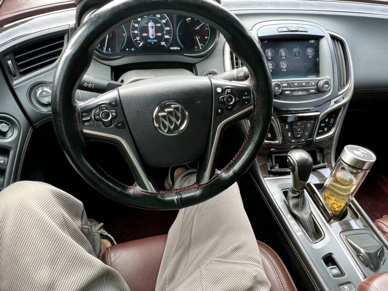 东营14年别克君越6