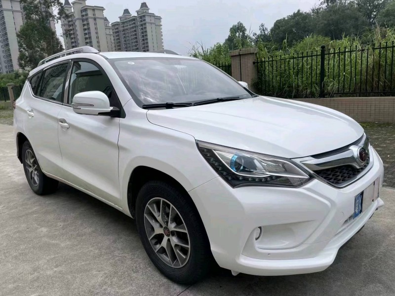 江门17年比亚迪宋3