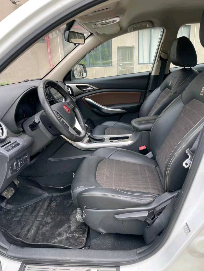 江门17年比亚迪宋4