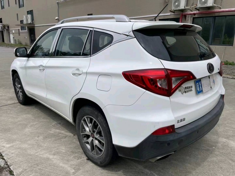 江门17年比亚迪宋7