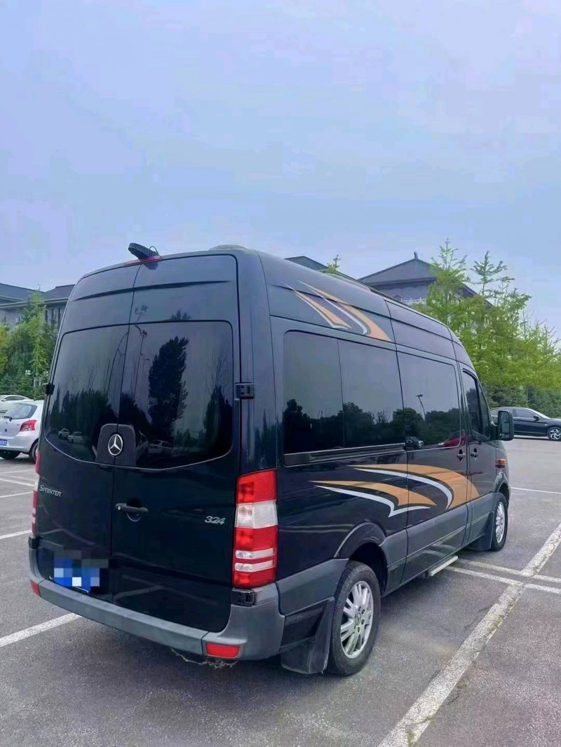 邯郸13年奔驰斯宾特4