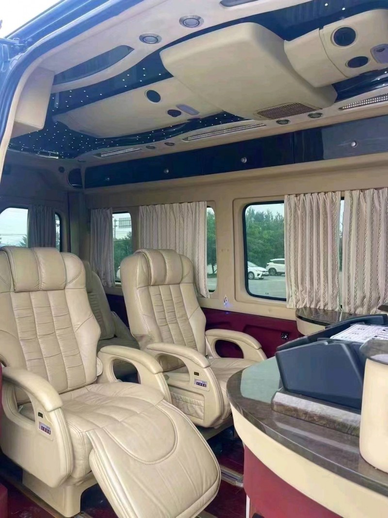 邯郸13年奔驰斯宾特6