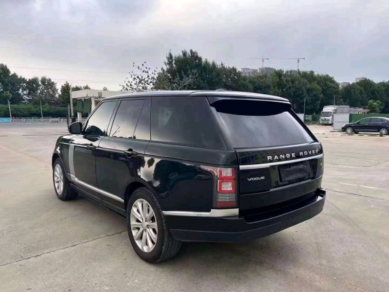 济宁15年路虎揽胜行政4