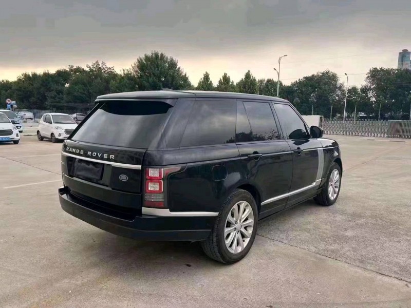 济宁15年路虎揽胜行政5