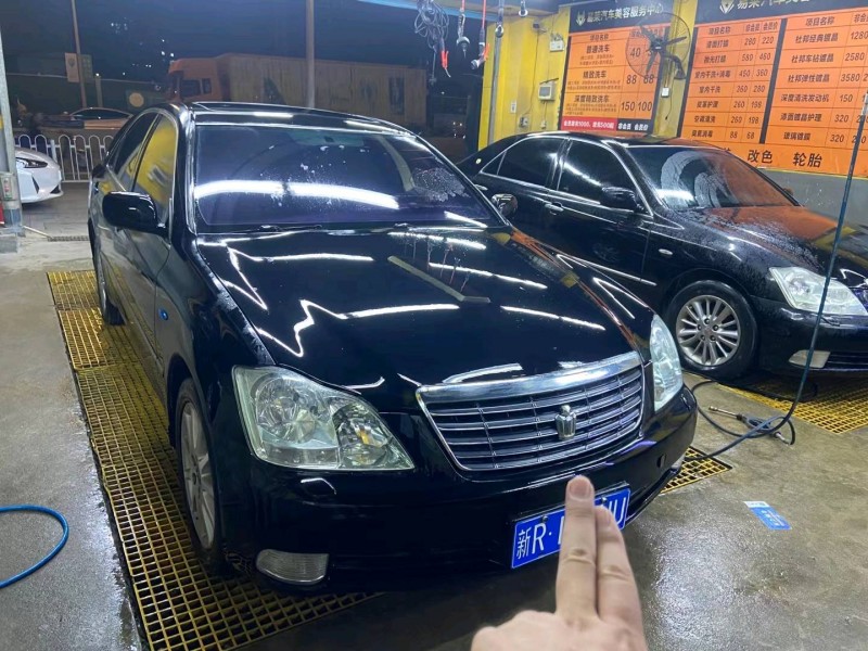 广州07年丰田皇冠1