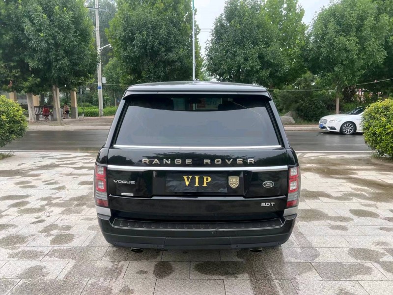 济南15年路虎揽胜行政9