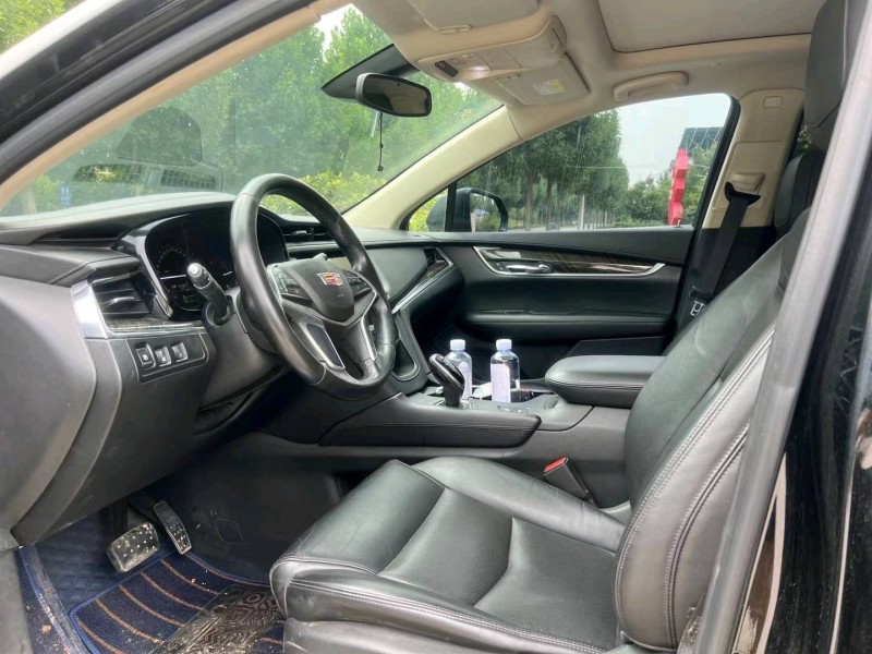 济南16年凯迪拉克XT54