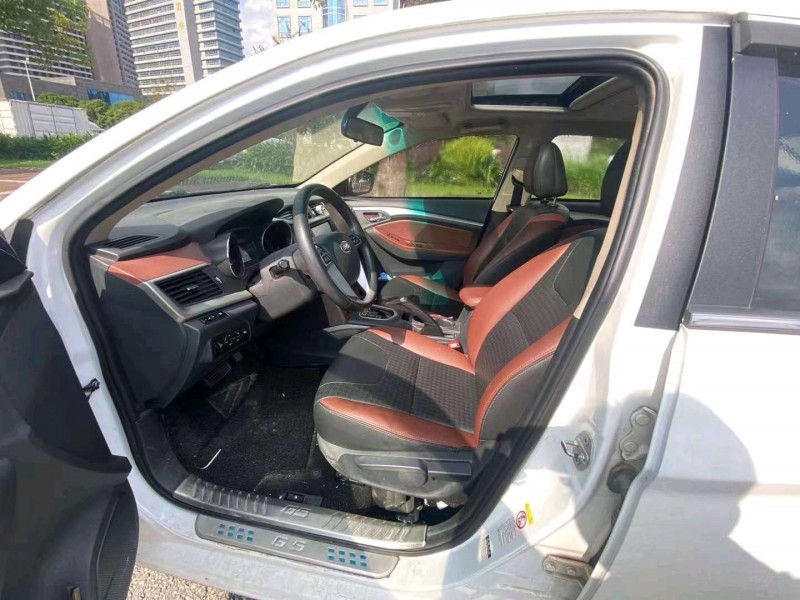 汕头15年比亚迪速锐6