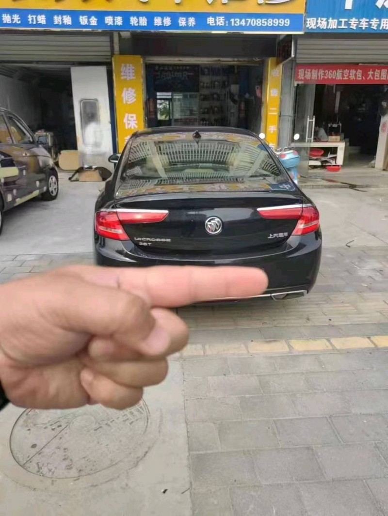 九江18年別克君越2