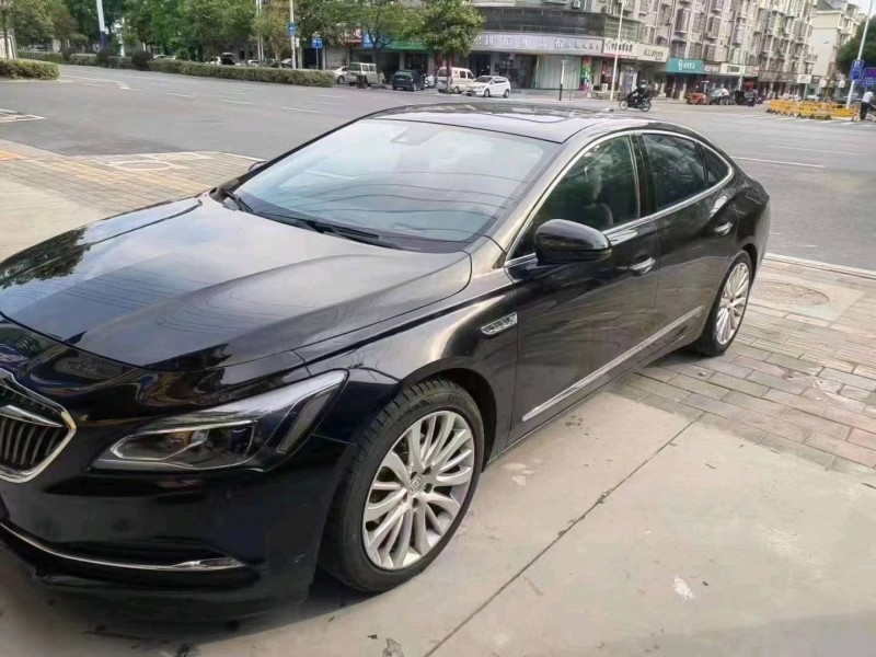 九江18年別克君越5