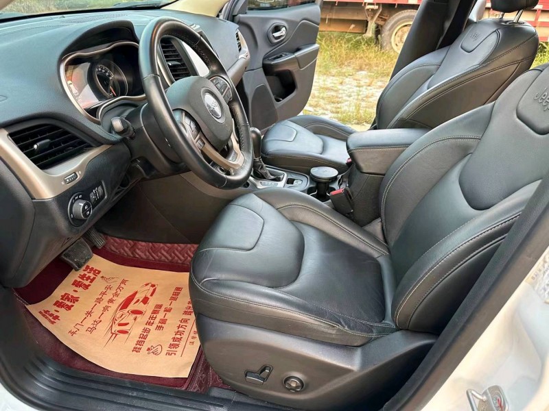 徐州18年Jeep自由光7