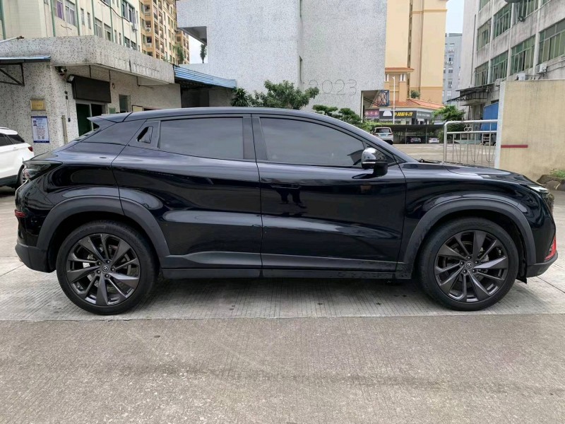 中山21年长安汽车UNI-T2