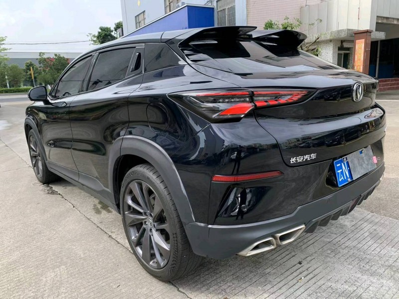 中山21年长安汽车UNI-T5