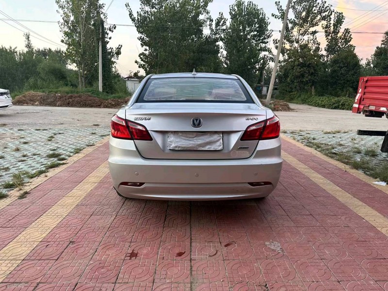 徐州18年长安汽车逸动9