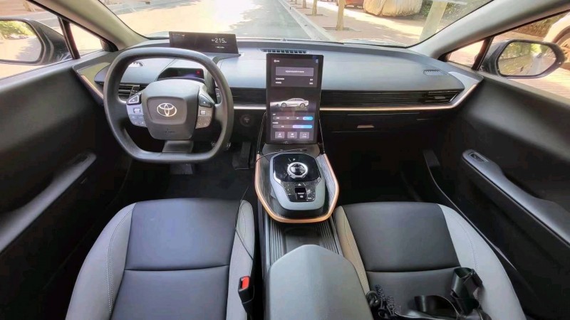 邯郸23年丰田BZ3Pro5