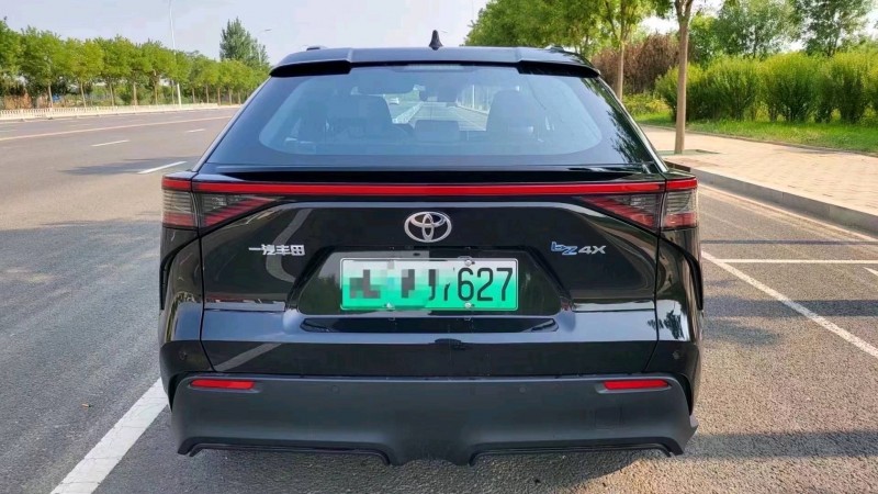 邯郸23年丰田BZ4X3