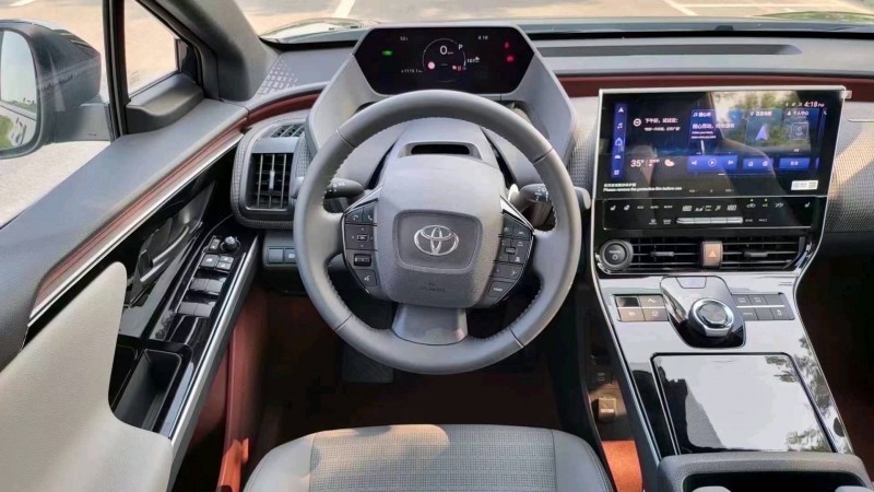 邯郸23年丰田BZ4X8